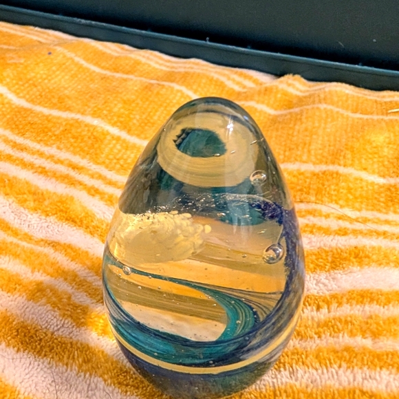 Art glass Galaxy swirl paperweight - Picture 2 of 4